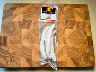 Рыбные снеки: Колбаски сыровяленые Mini Fuet 