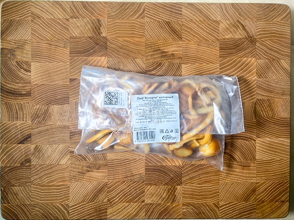 Сыр 150 гр ГОРНЫЙ СЫРОВАР (Ассорти копчёный) в Егорьевске