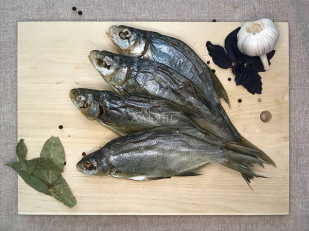 Арахис со вкусом паприки: Густера вяленая