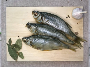 Арахис со вкусом паприки: Красноперка вяленая