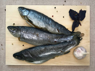 Арахис со вкусом паприки: Форель радужная вяленая